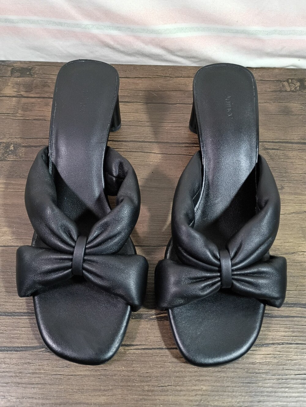 Quince Italian leather twist mid heel mules  Women's Size 8 Black